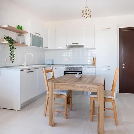 Nice Two Bedroom With Sea View & Pool View Agios Theodoros (Northern Cyprus)